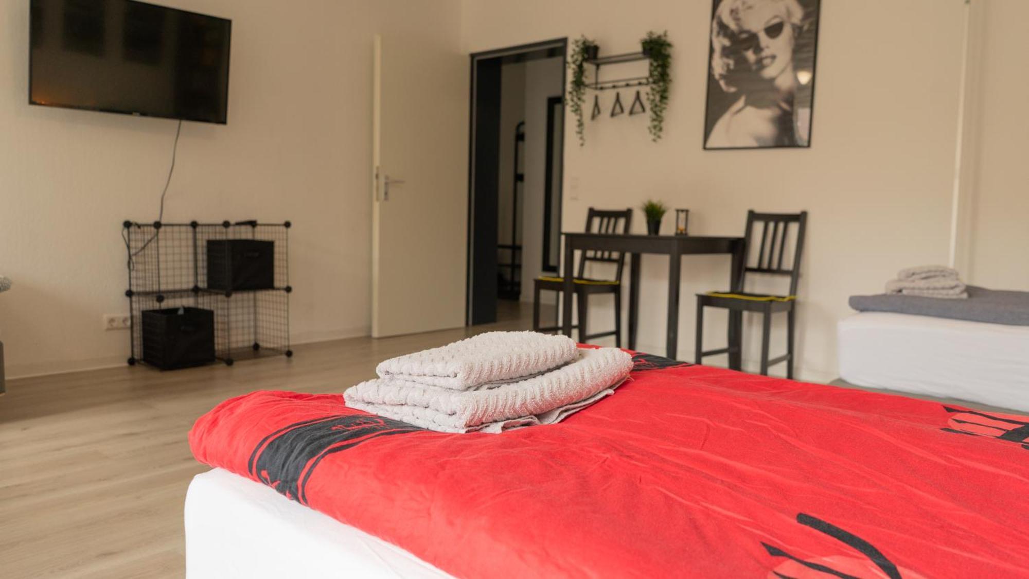 2 Zimmer In *